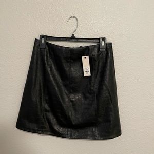 NWT Francesca’s black leather snakeskin mini skirt